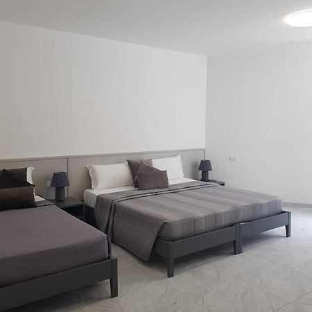 Hotel Lorena Toscolano Maderno Εξωτερικό φωτογραφία