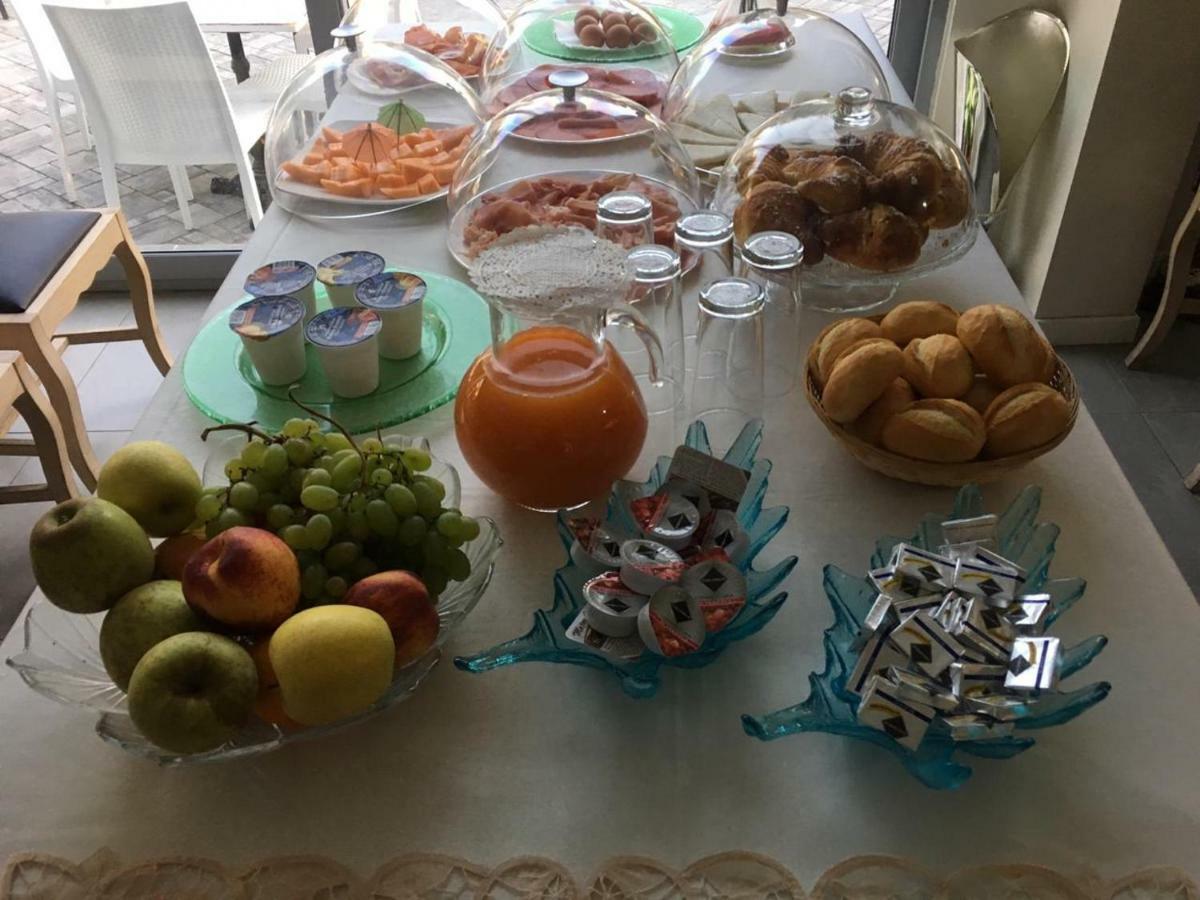 Hotel Lorena Toscolano Maderno Εξωτερικό φωτογραφία