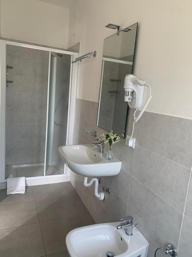 Hotel Lorena Toscolano Maderno Εξωτερικό φωτογραφία